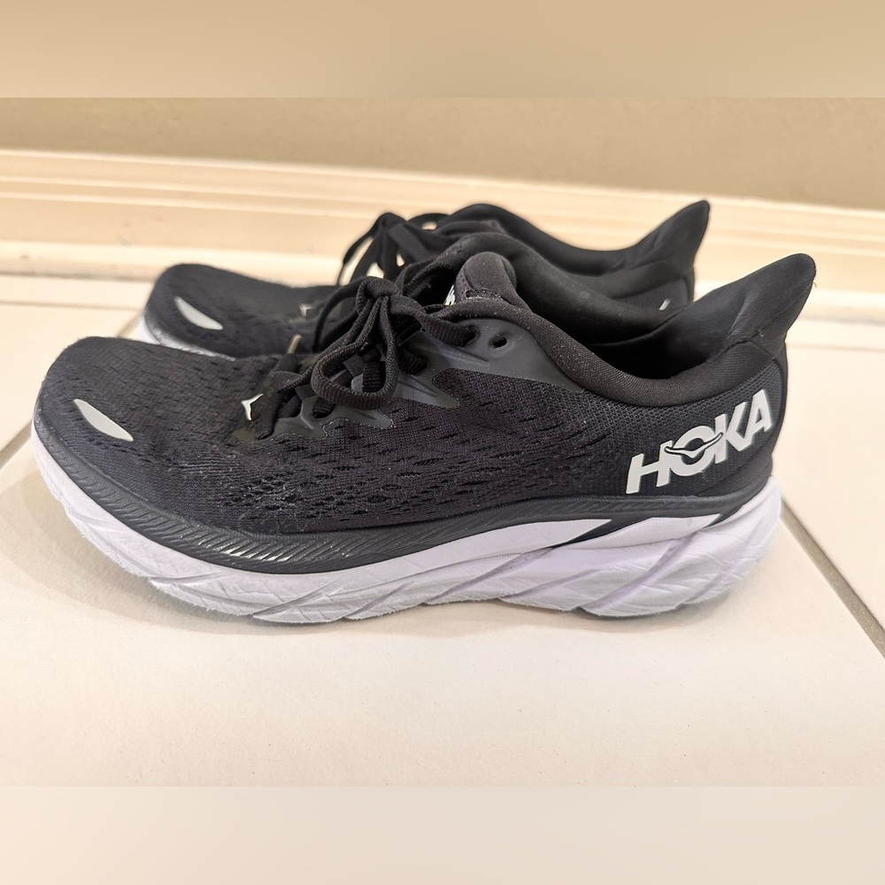 Womens Hoka One One Clifton 8 Black Running Sneakers Shoes 1119394 BWHT S: 6 B - Picture 4 of 10